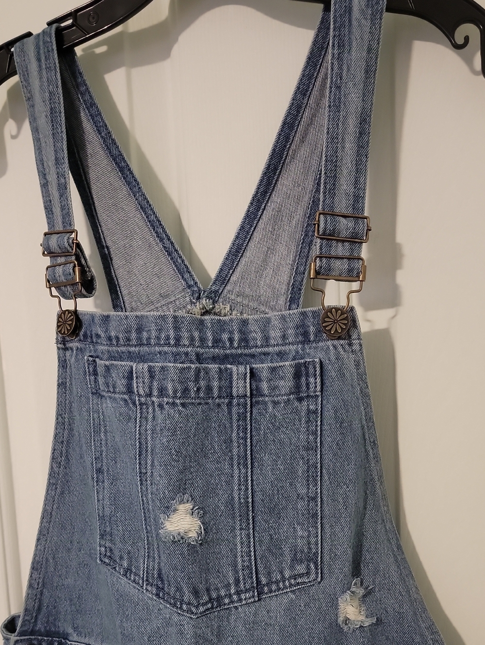 Show Me Your MuMu Alma Distressed Overalls Size Medium - Picture 3 of 7